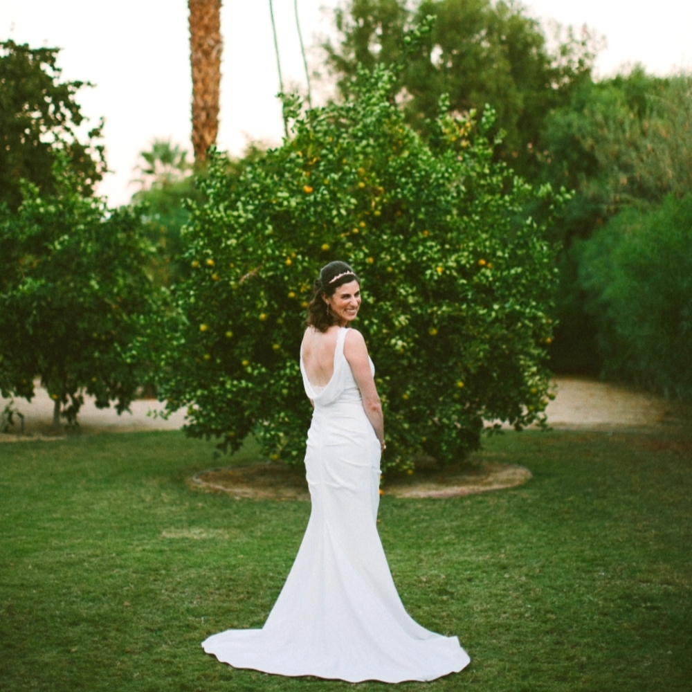 Elegant trumpet wedding dress